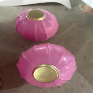 �����ַ�ɫ����� ʥ������������� ��ҵ�㳡���µ���