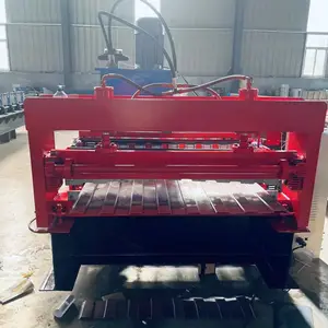 �żܸǰ���ͻ� ��˶��е ĸ�߲��豸 С������