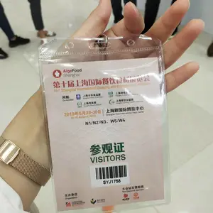 食品输送带厂家工作人员参观上海国际食材会