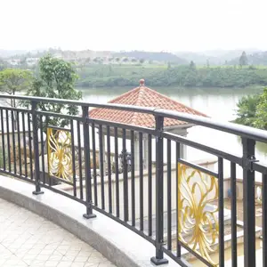 夹胶玻璃栏杆,浙江丽水组装阳台护栏40*40,护窗阳台围栏市政园林木屋花箱