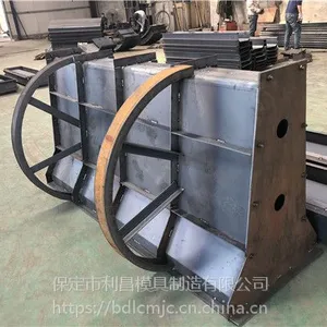 隔离墩模具、隔离墩钢模具、中央隔离墩模具展示效果