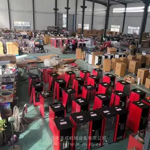 各种型号家用生物质颗粒采暖炉 颗粒炉圣成供应
