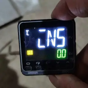ŷķ���¿��� E5EC-CR2ASM-800 ���ֵ����� ͨ���� ��ѹ��� 100-240V