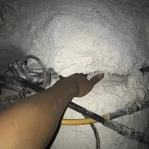愚公斧大型一体液压劈裂机破拆除桩头现场