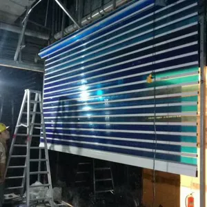 坪山新区伸缩门种类多价位相同,水晶门玻璃门定做电话