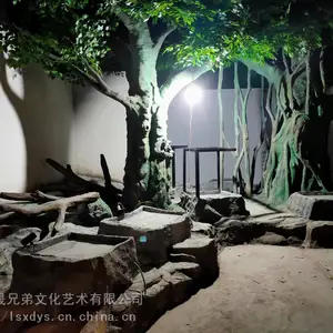 GRC水泥直塑仿生仿真树娱乐园仿真石墙体彩绘
