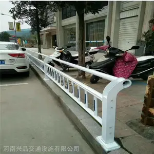 �������۲���ֹ�·�м��ײ���� ��·�м䳵���ָ����˴������