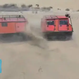 适用于草塘 沼泽 丘陵 沙漠 雪路和山地等多种复杂地势的履带运输车