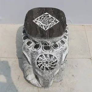 ʯ��С����ӻ�Ь����ʯ�����ʽ��������ռ����ſ�ʯͷ�ڼ�
