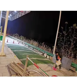 彩色防滑路面 聚氨酯彩色防滑路面胶 生产厂家 鑫威