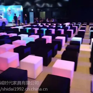 北京会议白色皮革沙发出租黑色皮革沙发租赁量大从优哦