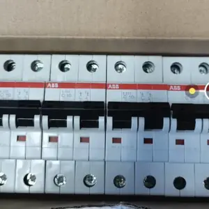 ABBС�Ͷ�·��S203-C32 ΢�Ϳ������� C�ͷֶ�����6kA ��������