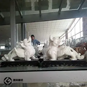 汉白玉雕塑工艺品 招财貔貅订购
