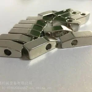 钕铁硼强磁/耐高温 圆片方形带孔/ 异型磁铁