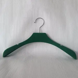 塑料植绒衣架橱柜日常用品可定制颜色钩子防滑出口西服小宽肩绿色衣架成人批发衣撑带凹槽