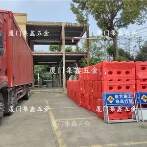 厦门漳州水马围挡现货速发三孔水马围挡1.8米1.2米围挡工地施工水马围挡防撞桶