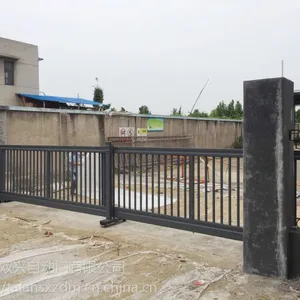 泰安双兴学校电动伸缩门底板的材质