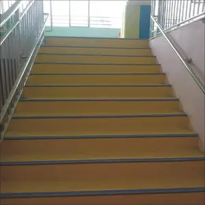 ���õ���Ȧ��PVC ��ƺ�а����ೡ�ص���