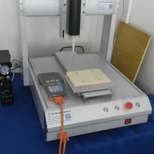 厂家直销点胶机/针筒自动点胶机_铭创