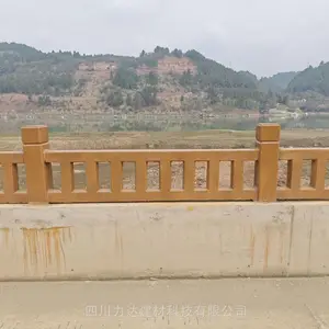 乡村改造仿竹木栏杆 河道仿木纹栏 杆 混凝土水泥栏杆