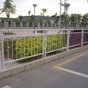 惠州道路甲型护栏来图制作 阳江公路面包管栏杆厂家批发