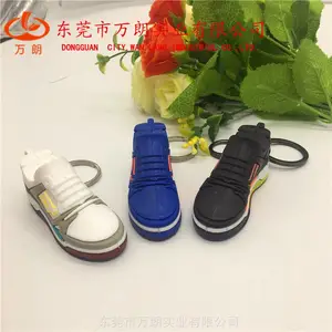 pvc软胶立体公仔钥匙扣 仿真运动鞋挂件 出口卡通钥匙扣