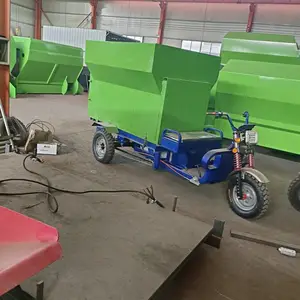 3立方单人畜牧牛羊养殖场三轮喂料车 车载式双侧投料机