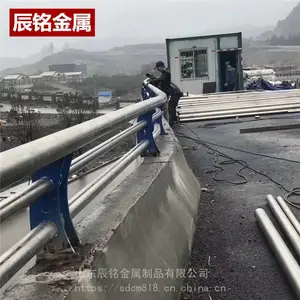 生产桥梁护栏 桥梁防撞护栏防护栏杆 不锈钢复合管护栏防护栏杆