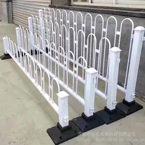 护栏路侧栏杆隔离栏防撞栏杆警示柱隔离柱铁马护栏