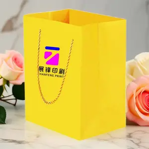 广州源头工厂皮具手提袋定制 女包男包***包包礼品纸袋可印LOGO