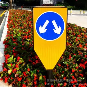 分道标反光标路标路牌标志牌道路指示牌隔离栏防撞栏杆警示柱隔离柱铁马护栏