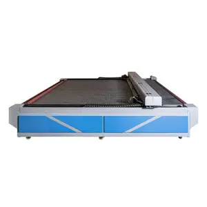 红太阳1830服装布料激光切割机毛绒玩具 四头互移