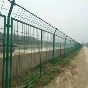 框架加粗隔离网 果园绿色铁丝网 高速公路防护网