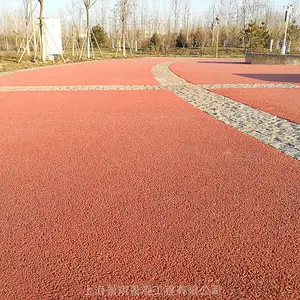 ���ݽֵ����е�͸ˮ·�� �˹�����ũ�幤��͸ˮ��������ɫ·��