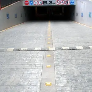 ���Ĳ�ɫѹģ��ƺ�ײ�������ʵ