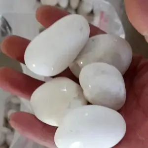 山东泰安天然鹅卵石米黄色哪家好找腾龙石材