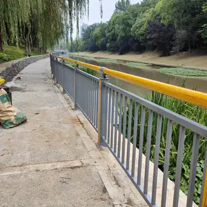 南 京江 宁景观河道护栏,仿木纹护栏 铝合金护栏