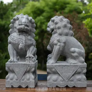 ��Ӧ��ʯ�������30���־���ʯʨ��һ�Լ����ſڰڷ�