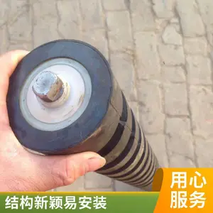 衬板齿轮轴端密封减速机搅拌输送用 铭冠钢芯铸胶螺旋托辊