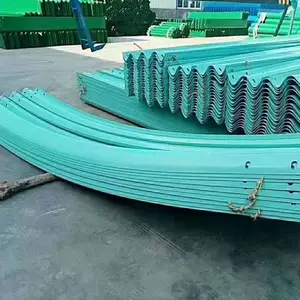 公路两边安全防撞护栏 两波波形板配立柱镀锌防锈工艺承接安装