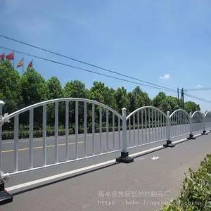宁晋道路专用护栏厂家@隔离护栏批发@北京隔离栏