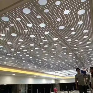 天津报告厅装饰翻修 墙面吸音板 吊顶吸音铝冲孔板