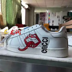 ����Ь�Ӹ����ƽ���ӡ���豸 Ƥ��Ƭ��uv��ӡ��