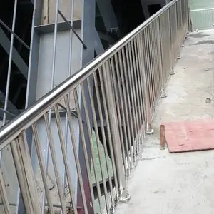 贵州不锈钢护栏_正规厂家_品成本低_欢迎实地考察