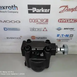 Parker // 016-84617-0 R4V06-5D310A125 // �ȵ�ʽйѹ��