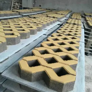 8字砖8字草坪砖停车场植草砖透水砖停车位草坪砖市政园林道砖嵌草砖