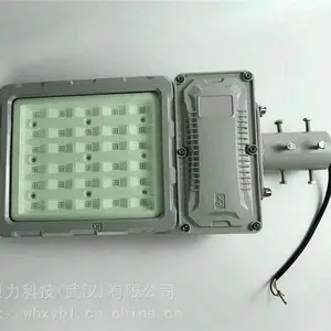 ����LED�е����·�Ƴ��е�·100W·��ʽ