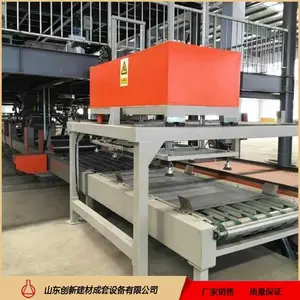 建筑板材保温鸡舍墙板生产线、保温鸡舍墙板机械设备