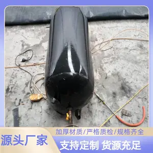 ����DN300��ˮ�ܵ������������ұ�ˮ�£�