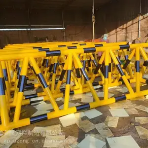 ���Ǹ������� ѧУ�ƶ�·�� ������λ���ش��ž�������